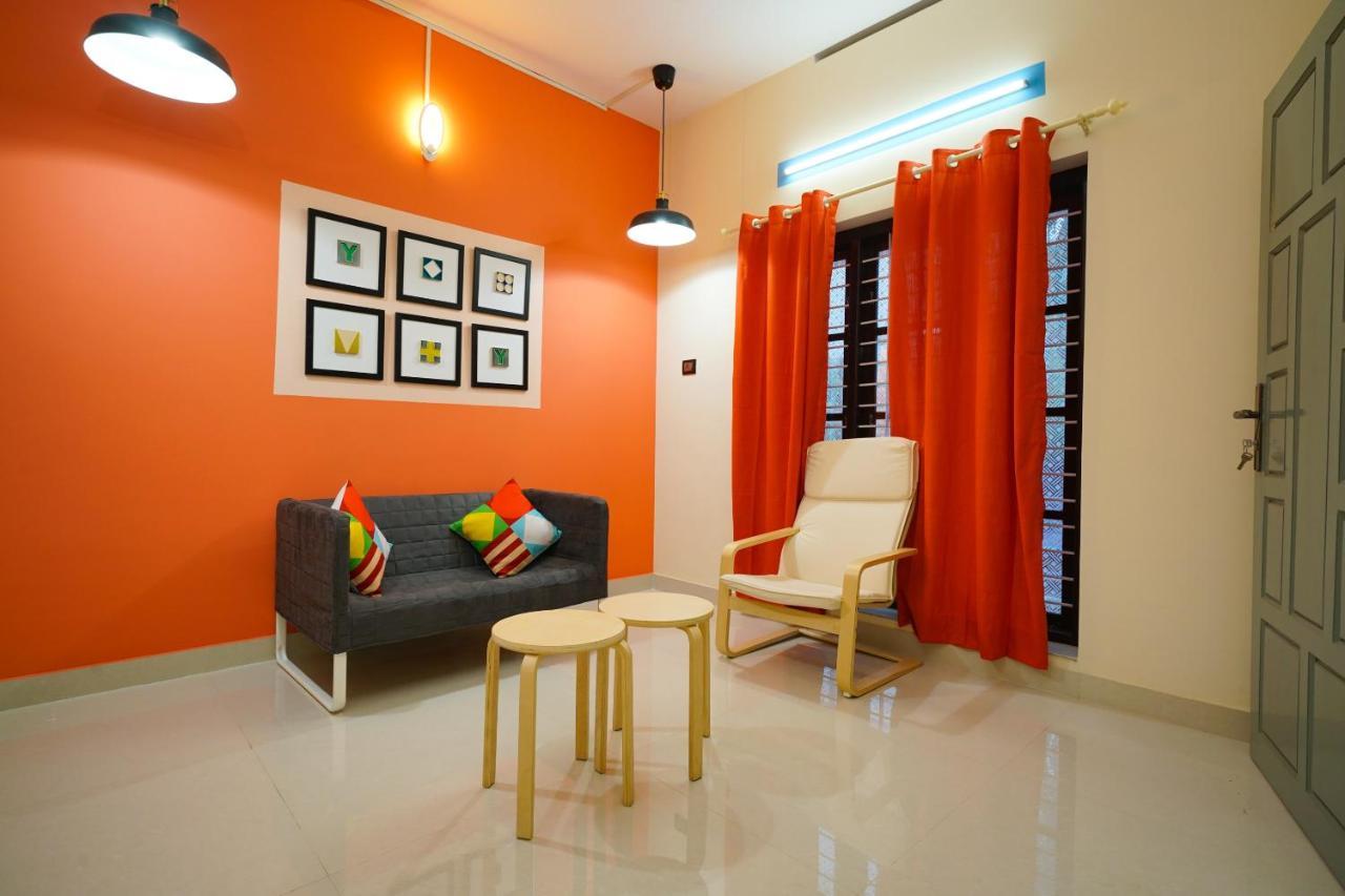 Hotel O Majestic Stays Kazhakuttam Buitenkant foto