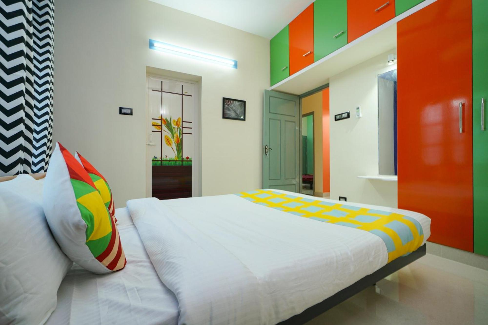 Hotel O Majestic Stays Kazhakuttam Buitenkant foto