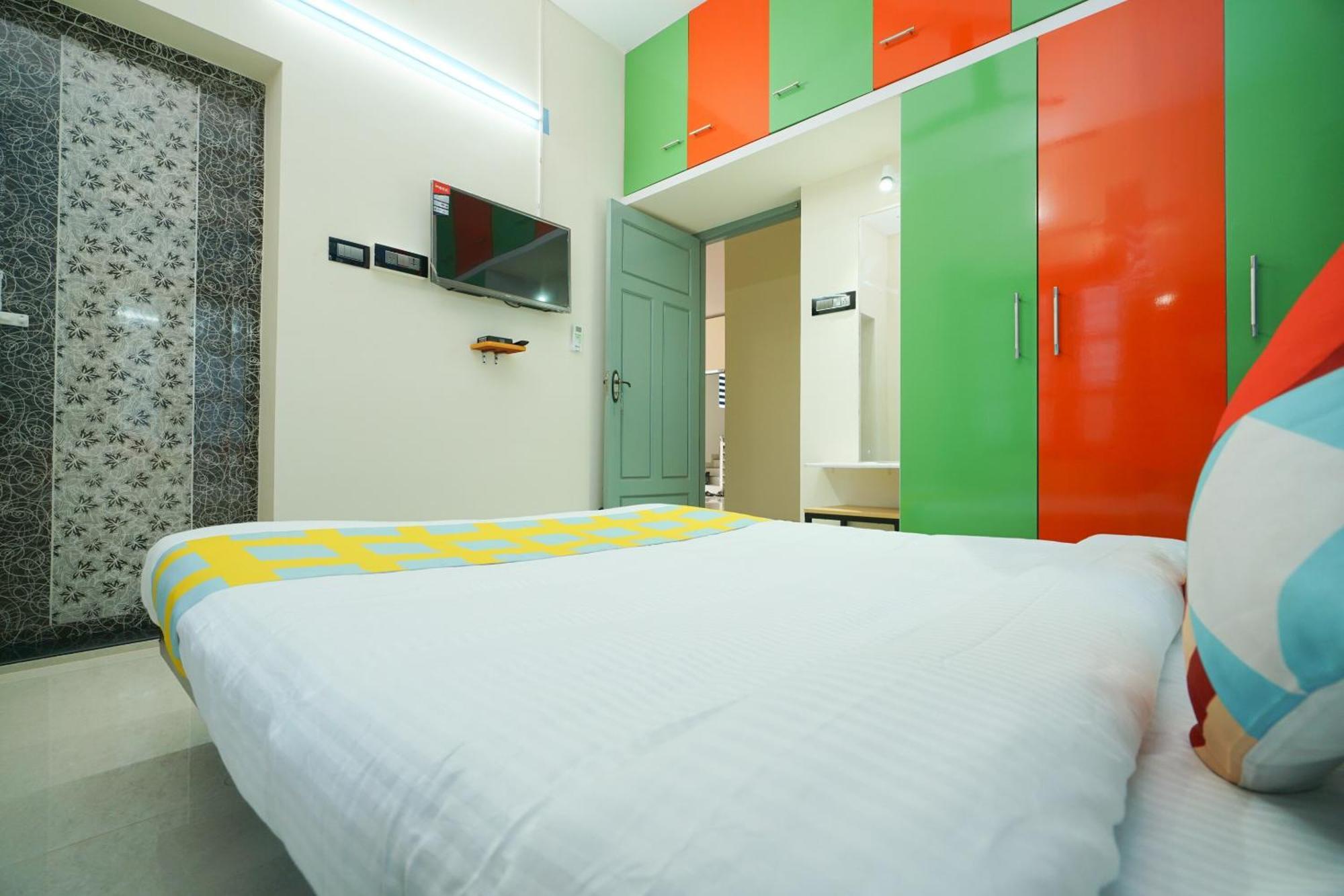 Hotel O Majestic Stays Kazhakuttam Buitenkant foto