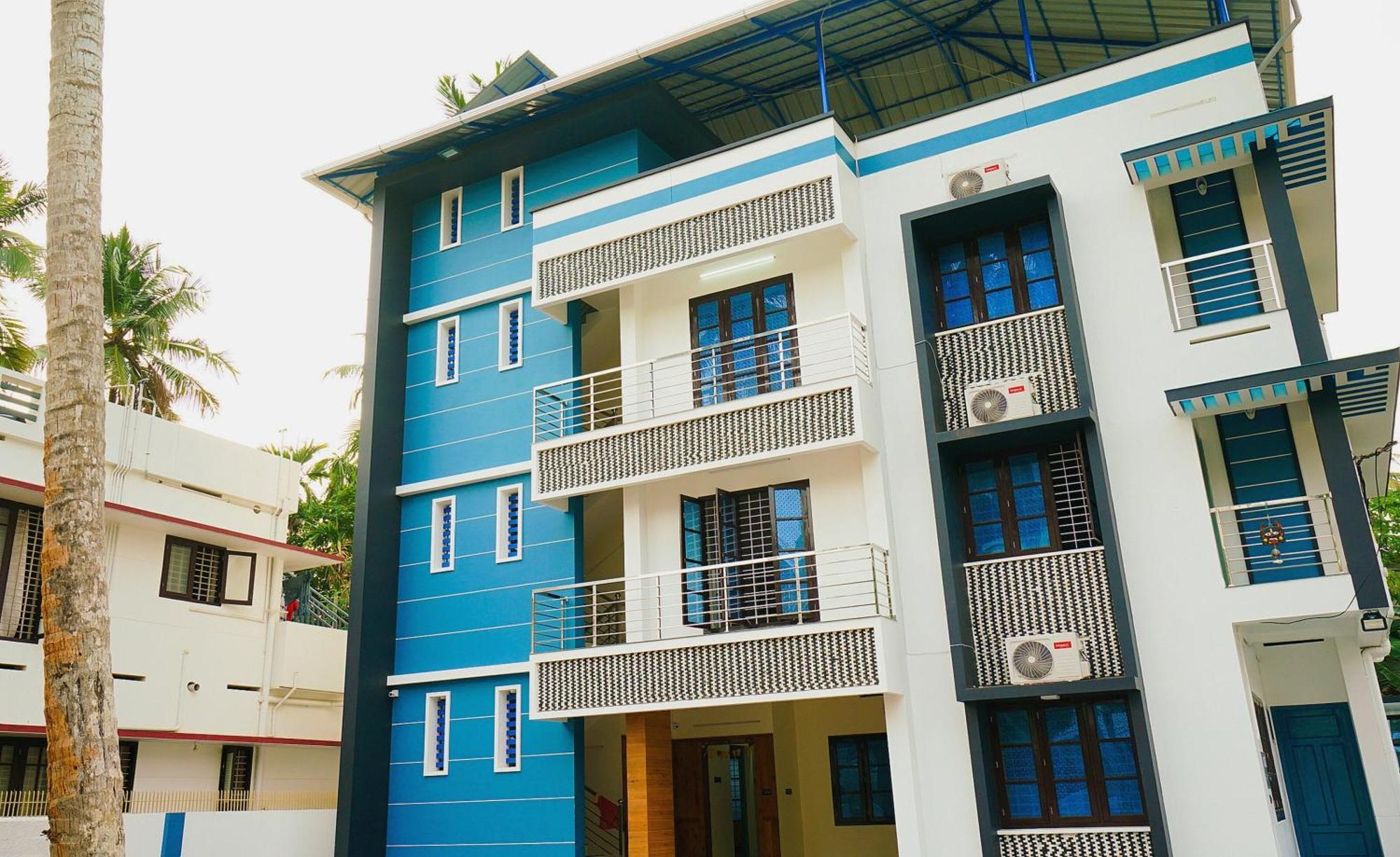 Hotel O Majestic Stays Kazhakuttam Buitenkant foto