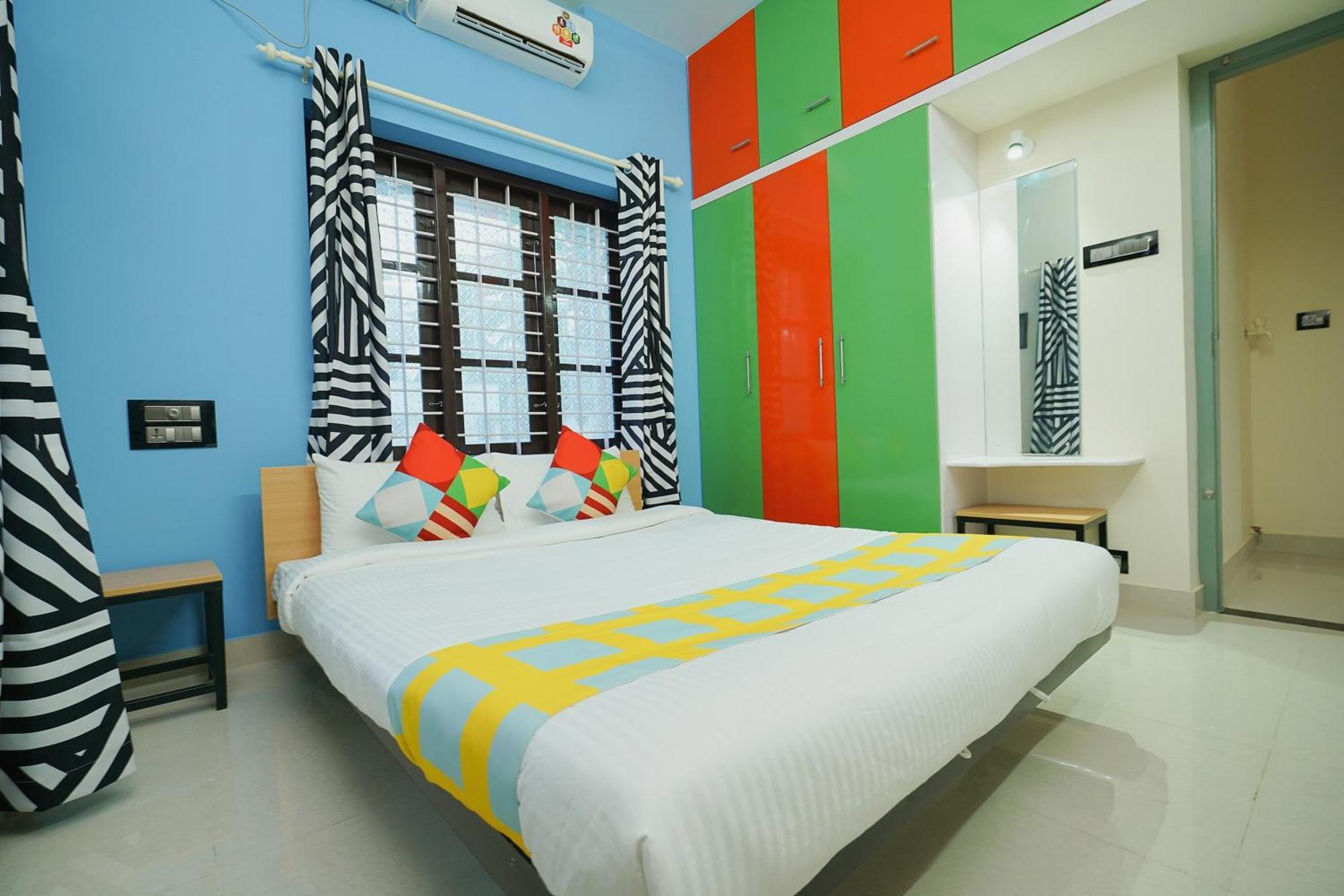 Hotel O Majestic Stays Kazhakuttam Buitenkant foto