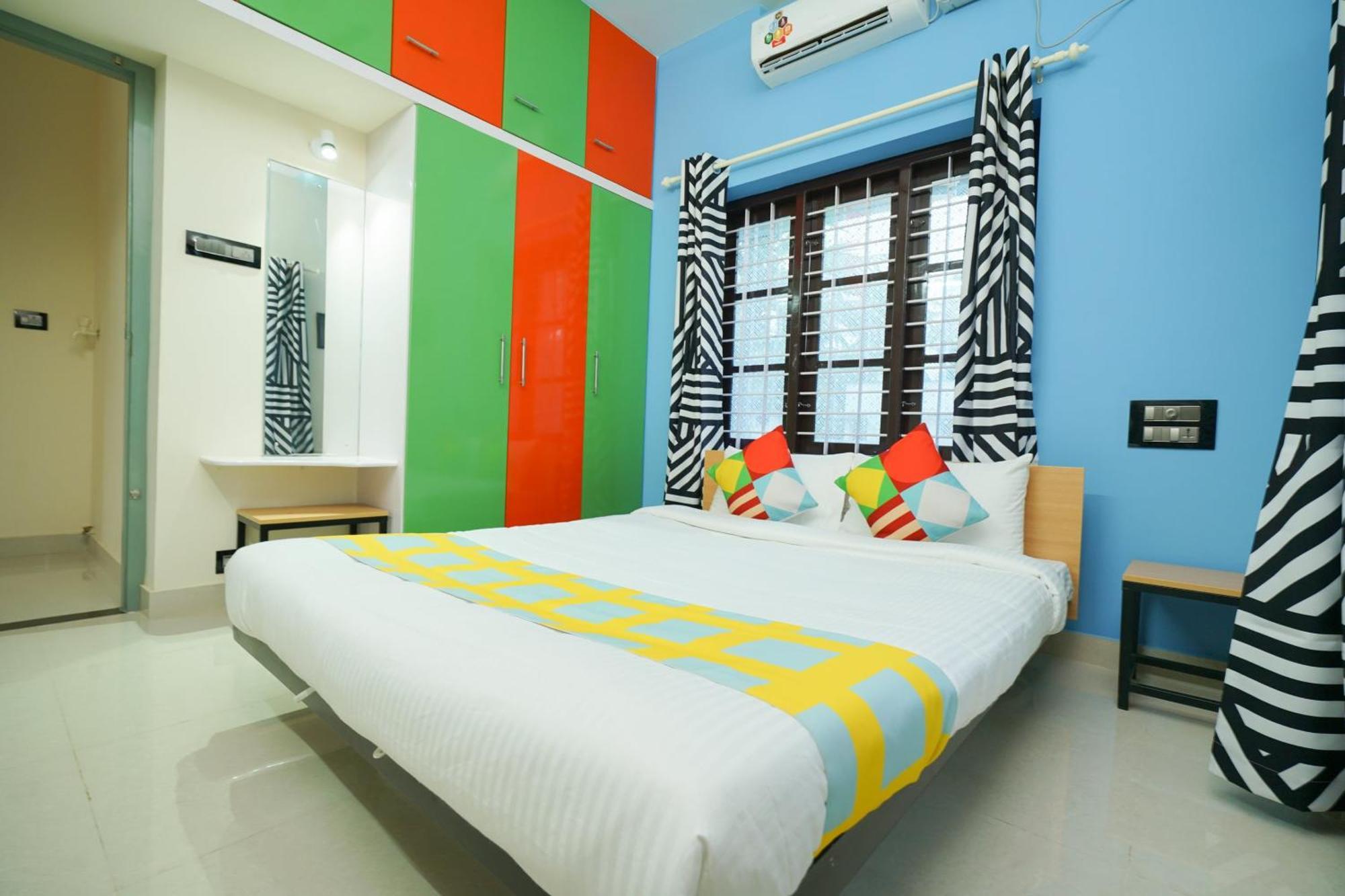 Hotel O Majestic Stays Kazhakuttam Buitenkant foto